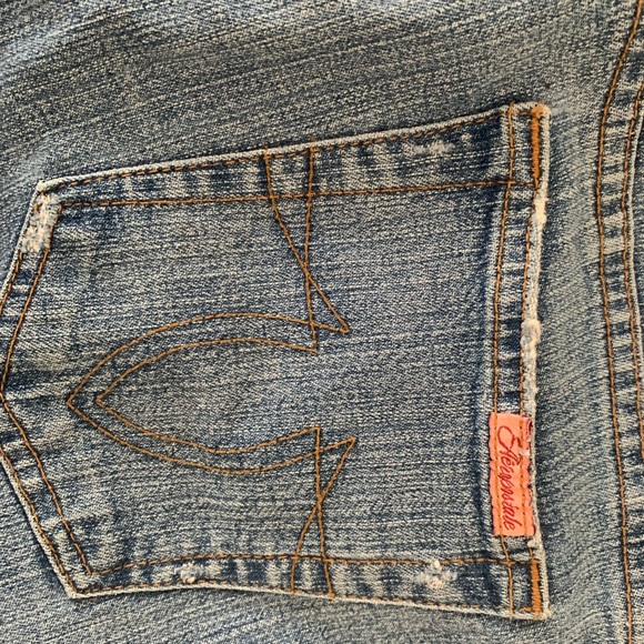 Vintage 90s Aeropostale light wash bellbottom jeans with pink detailing - Picture 6 of 6